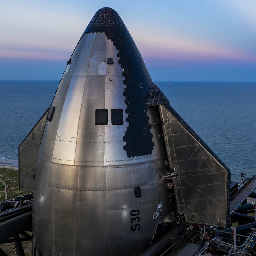 SPACEX MECHAZILLA WALL DECAL – SpaceX Store